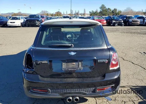 2011 Mini Cooper S z USA, uszkodzony, nr VIN WMWSV3C59BTY14763